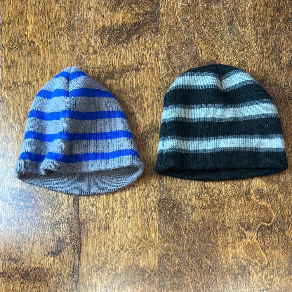 Toddlers Stripped Knit Beanies‎ in Blue and Green